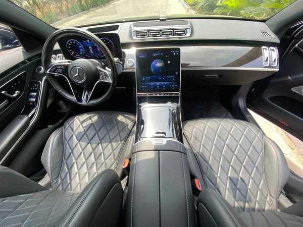 Mercedes Benz S-Class angle 5